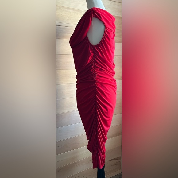 Ricki’s Red midi dress Size Medium Sleeveless Ruching Christmas Winter Summer - Picture 4 of 8